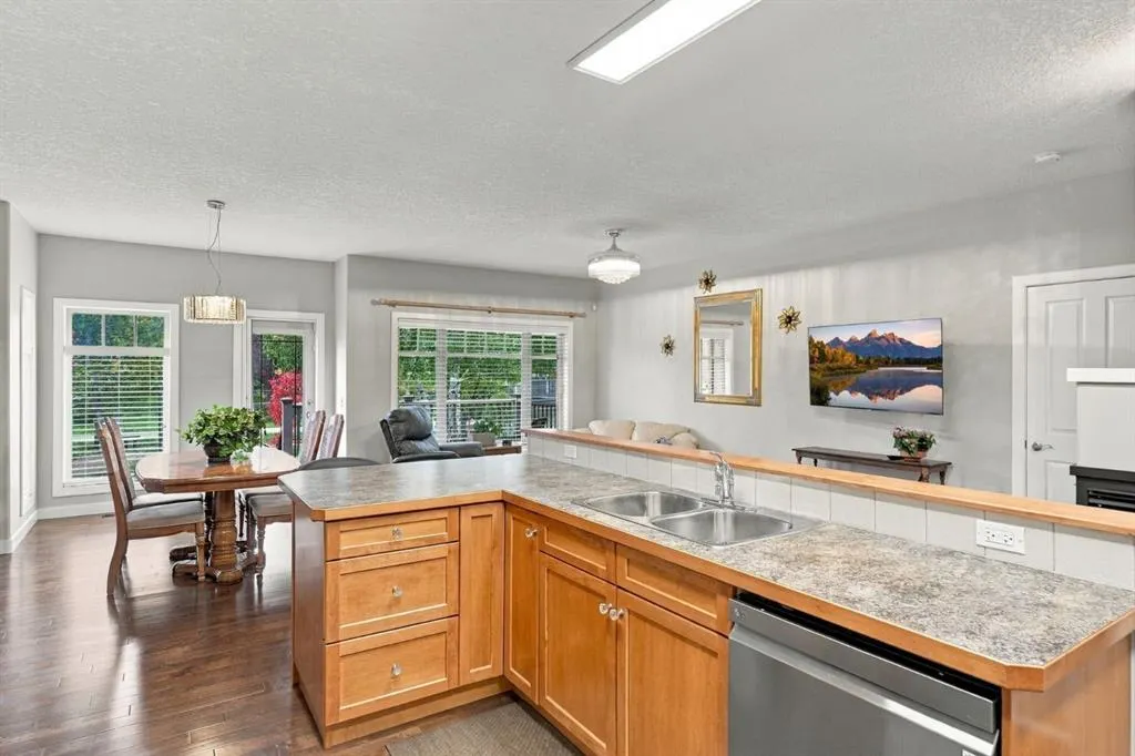 272 Bridle Estates Road SW