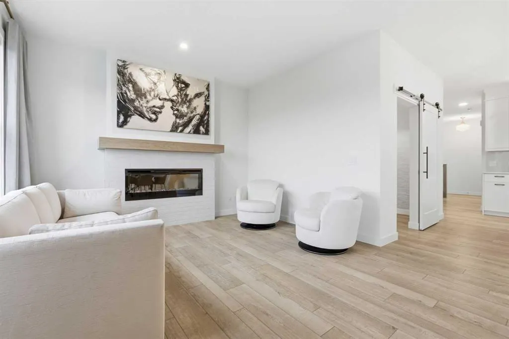 110 Rowley Way NW