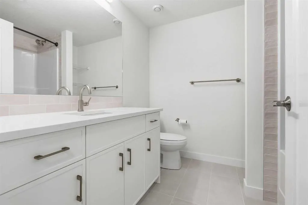 110 Rowley Way NW