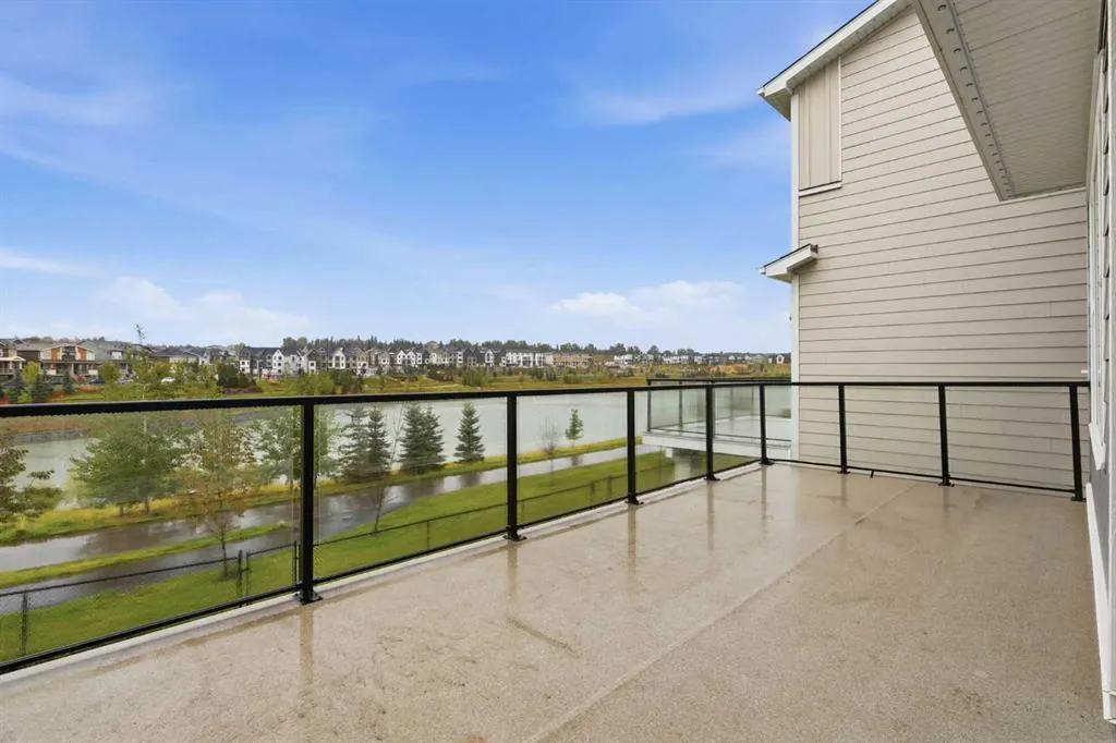 110 Rowley Way NW