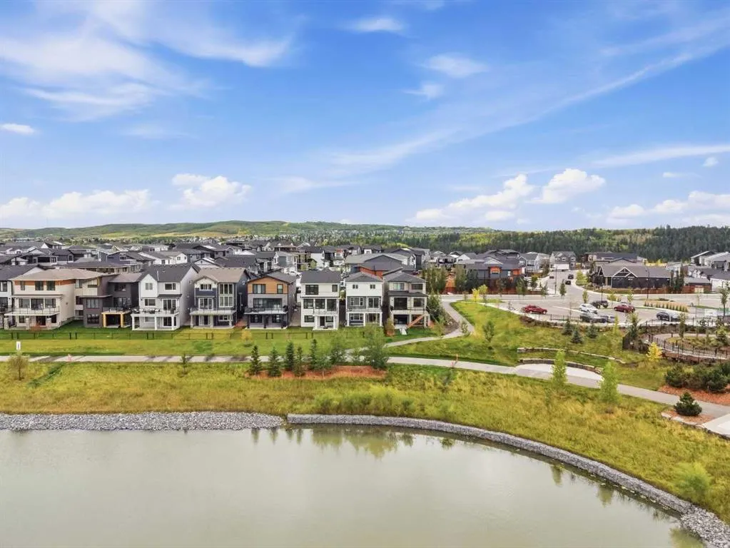 110 Rowley Way NW