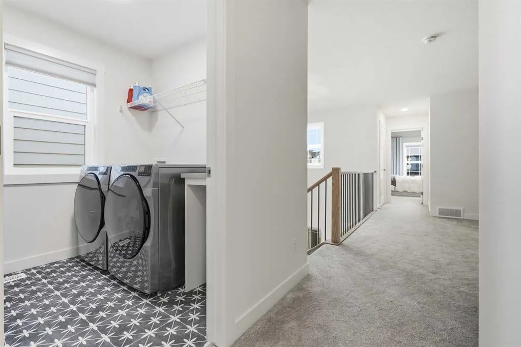 110 Rowley Way NW