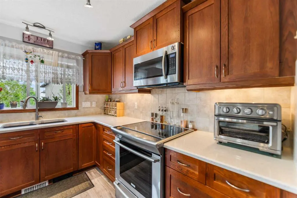 123 Hawkmere View