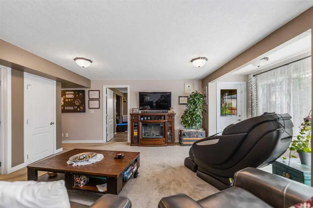 123 Hawkmere View