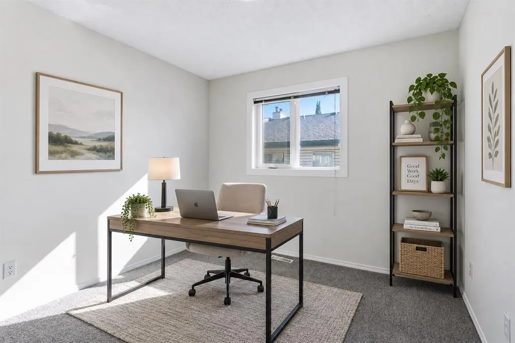 2132 35 Avenue SW #2