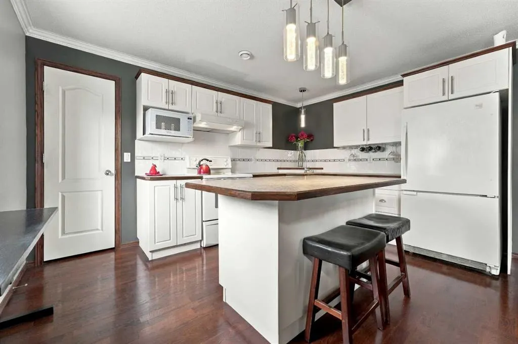 32 Daines Avenue #24E