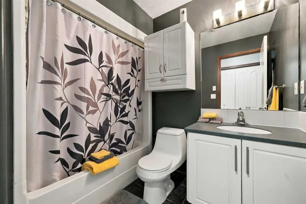 32 Daines Avenue #24E