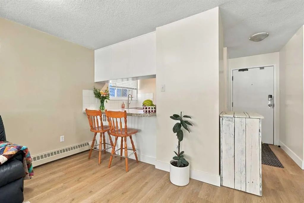 626 15 Avenue SW #301