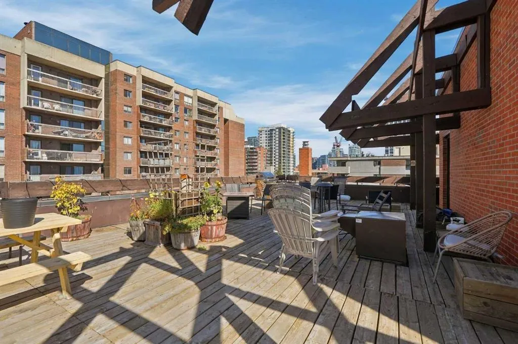 626 15 Avenue SW #301