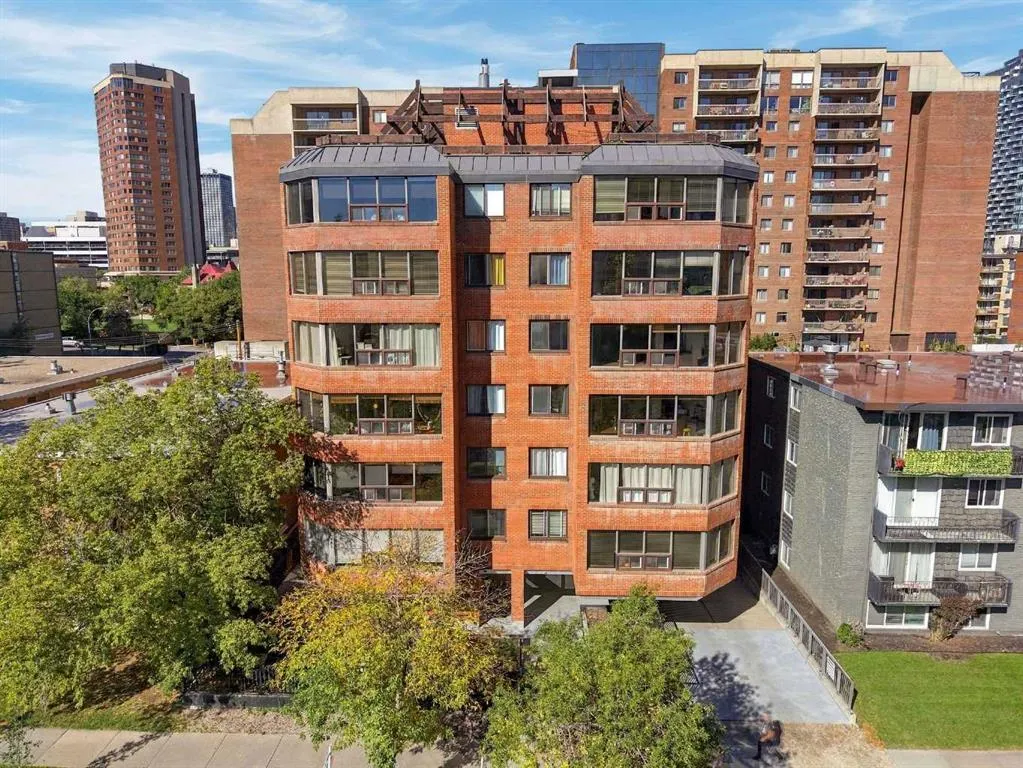 626 15 Avenue SW #301