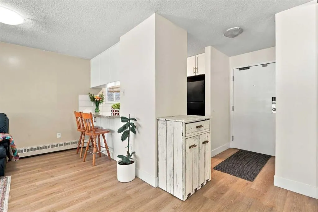 626 15 Avenue SW #301