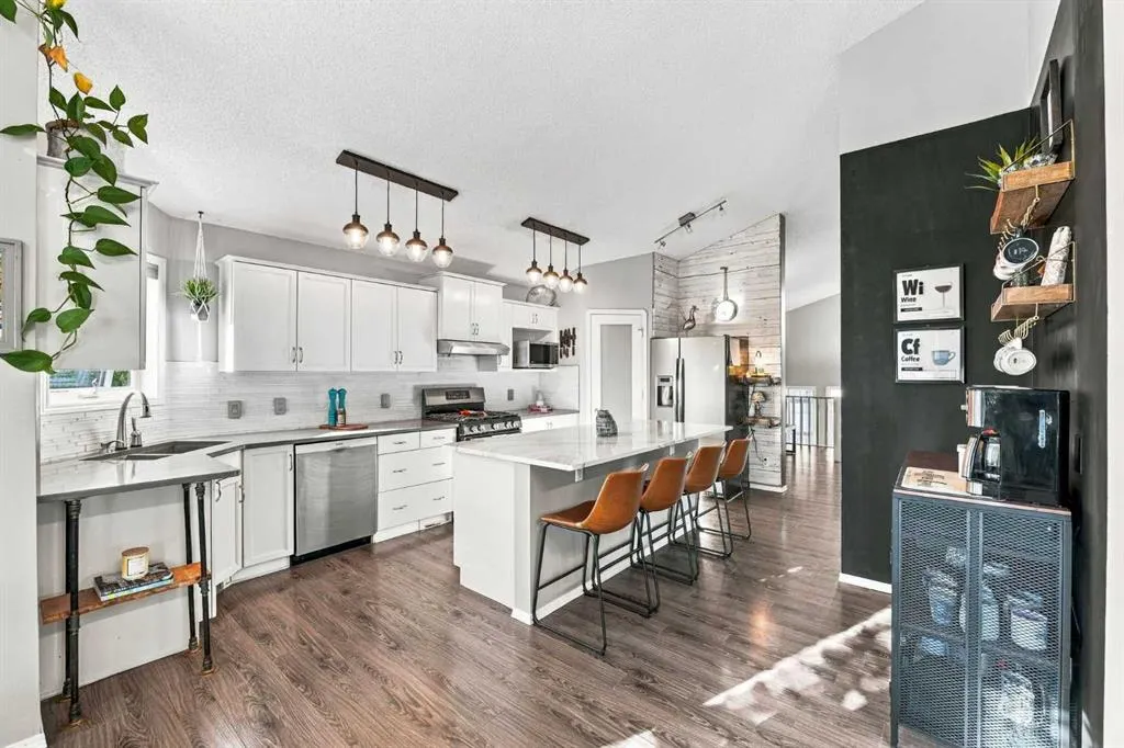 184 Cove Crescent