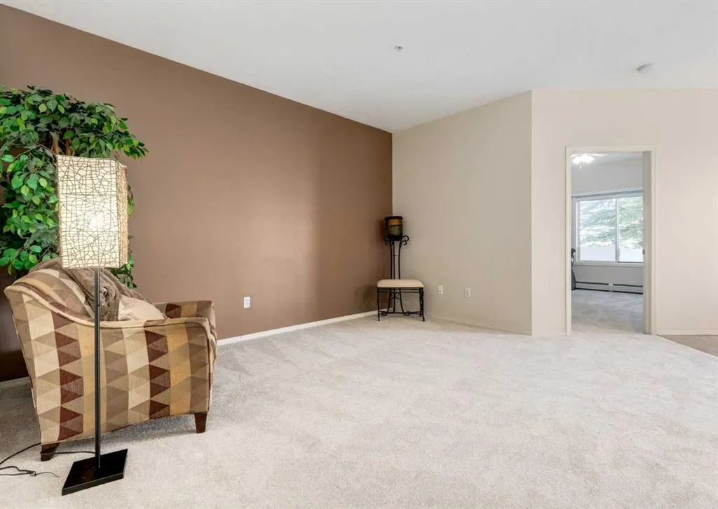 305 1 Avenue NW #101