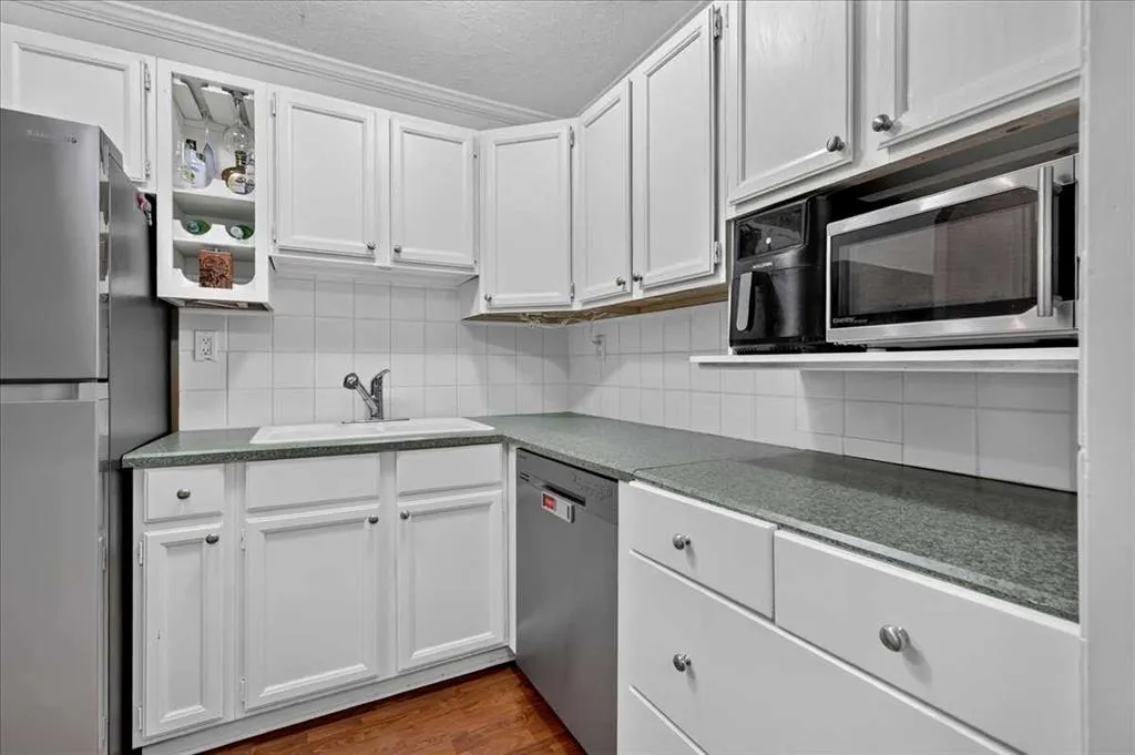 11010 Bonaventure Drive SE #305