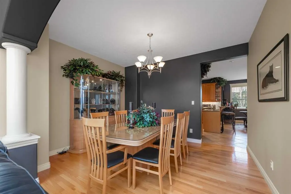 112 Cove Crescent
