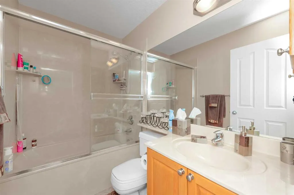 112 Cove Crescent