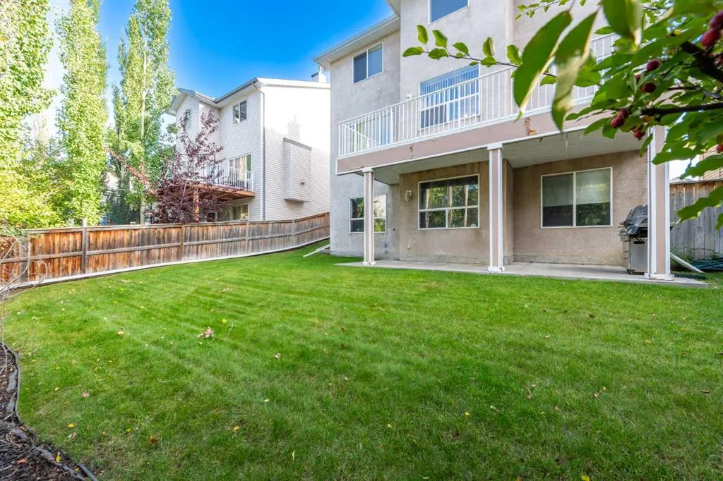 112 Cove Crescent