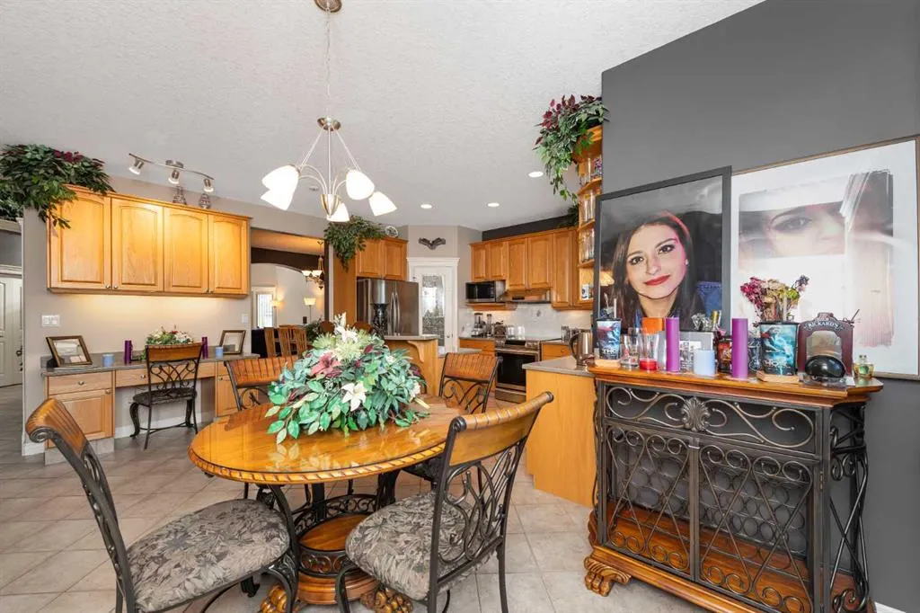 112 Cove Crescent