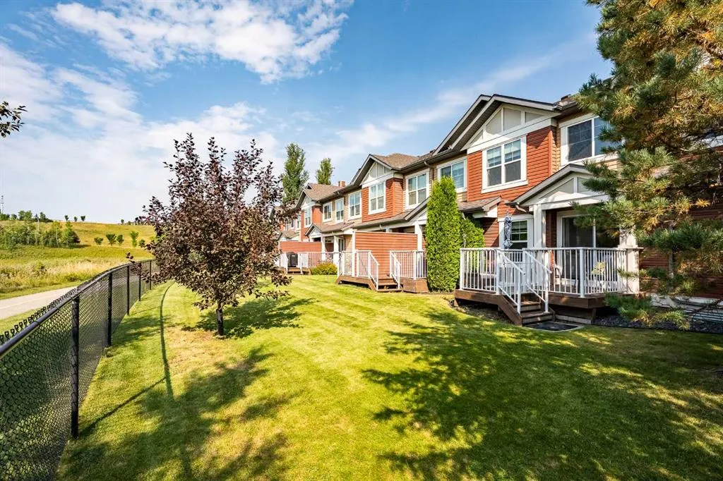 3 Chaparral Valley Gardens SE