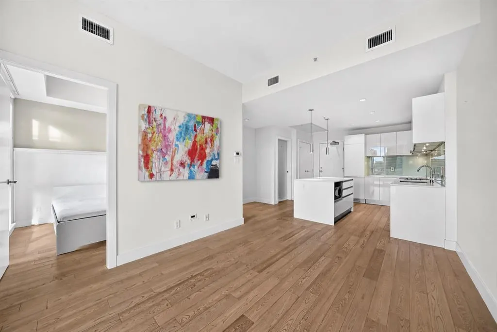 1122 3 Street SE #708