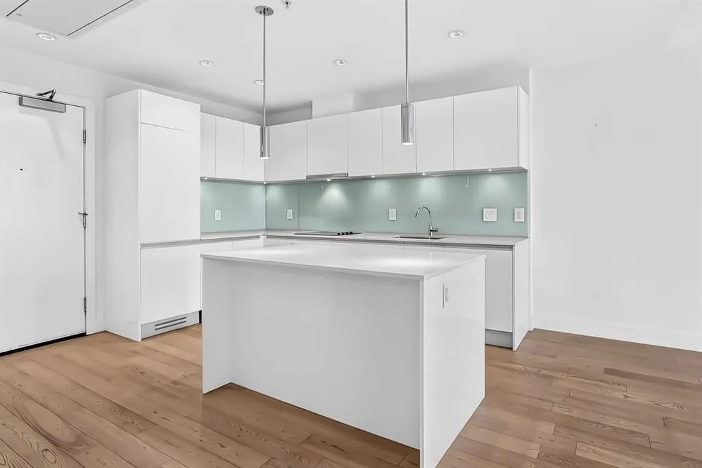 1122 3 Street SE #708
