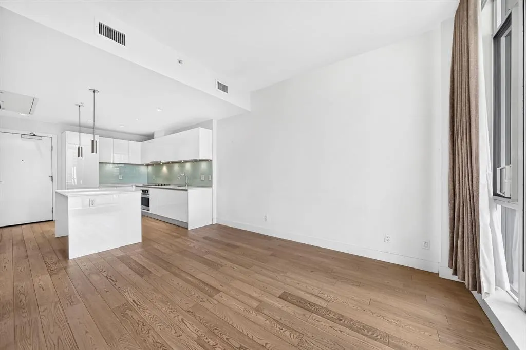 1122 3 Street SE #708