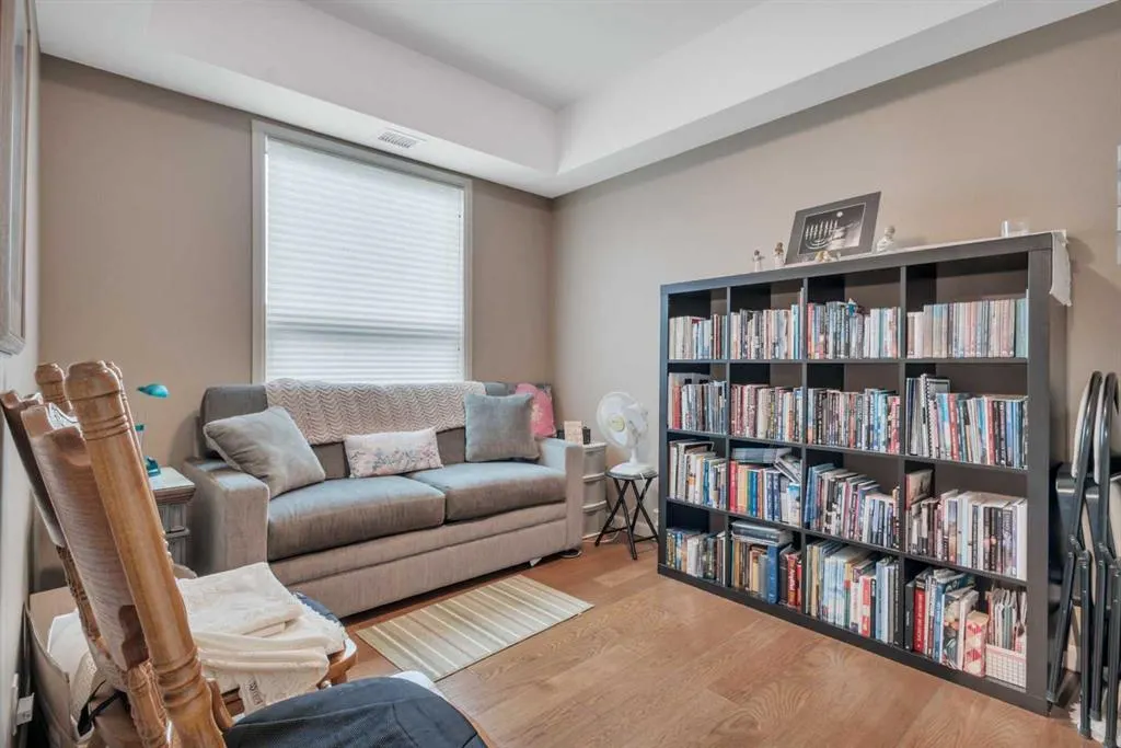 5040 53 Street #412