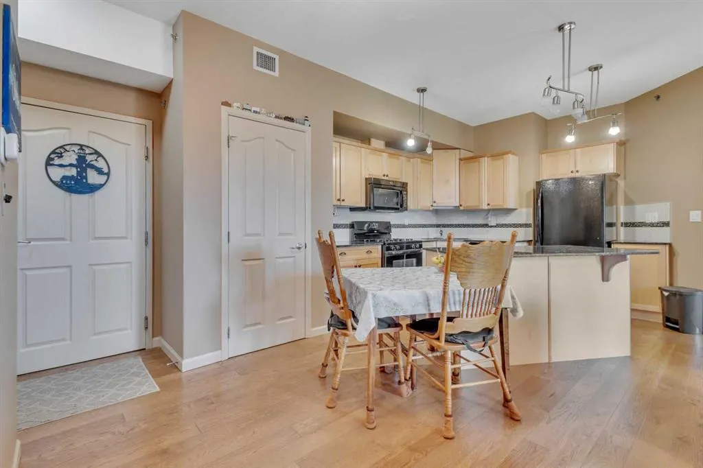 5040 53 Street #412