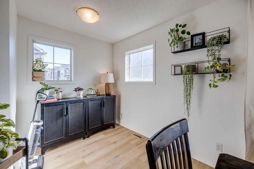 164 Elgin Gardens SE