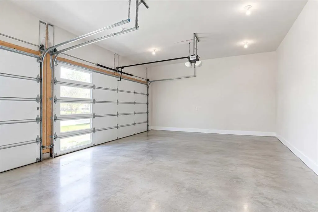 122 Clenell Bay