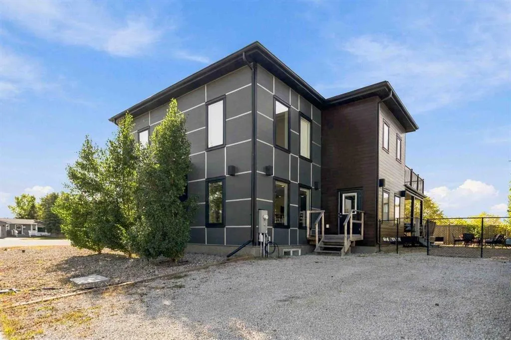 122 Clenell Bay