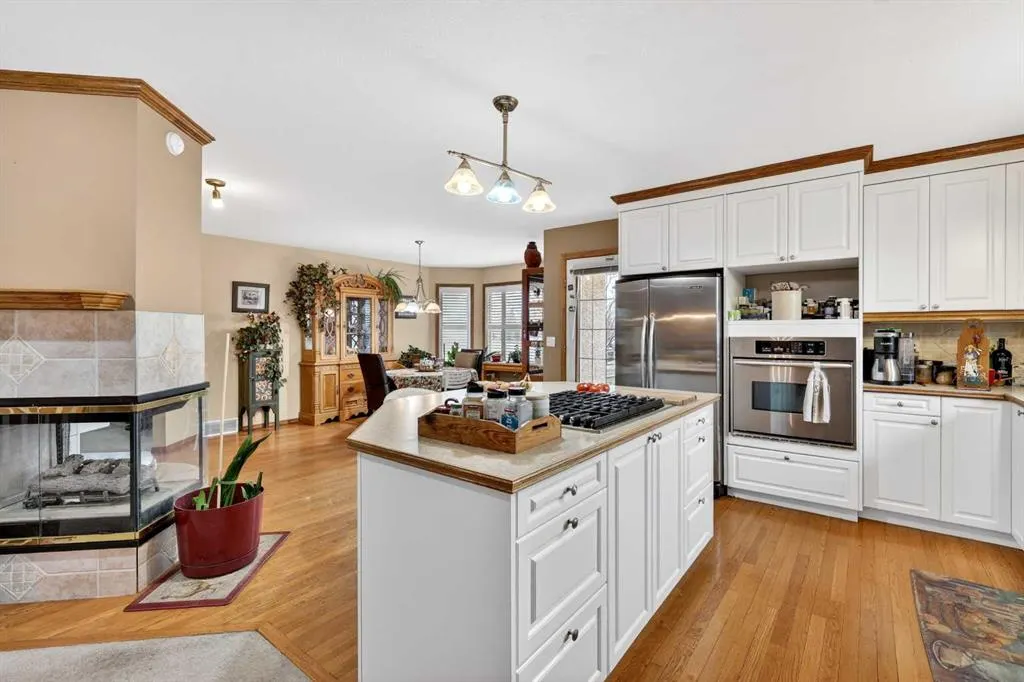 1124 Gleneagles Drive