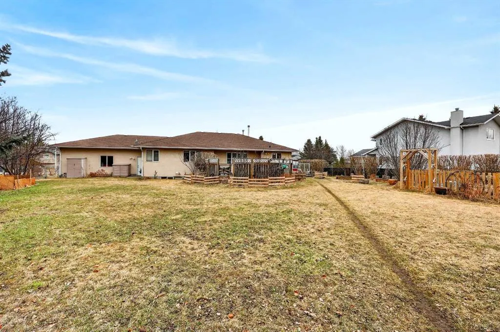 1124 Gleneagles Drive