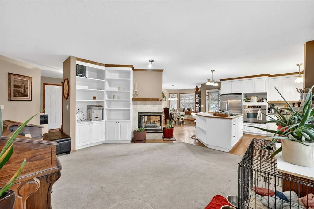 1124 Gleneagles Drive