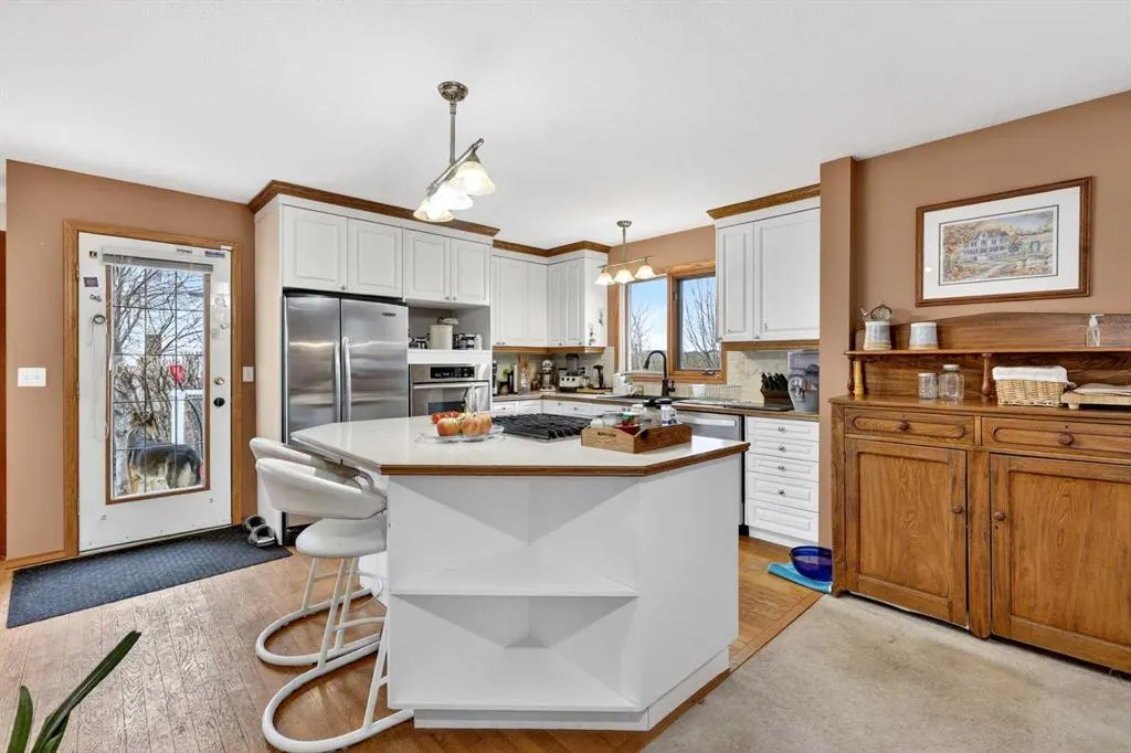1124 Gleneagles Drive