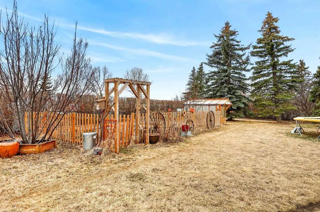 1124 Gleneagles Drive
