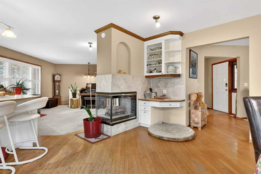 1124 Gleneagles Drive