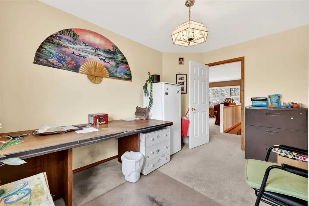 1124 Gleneagles Drive