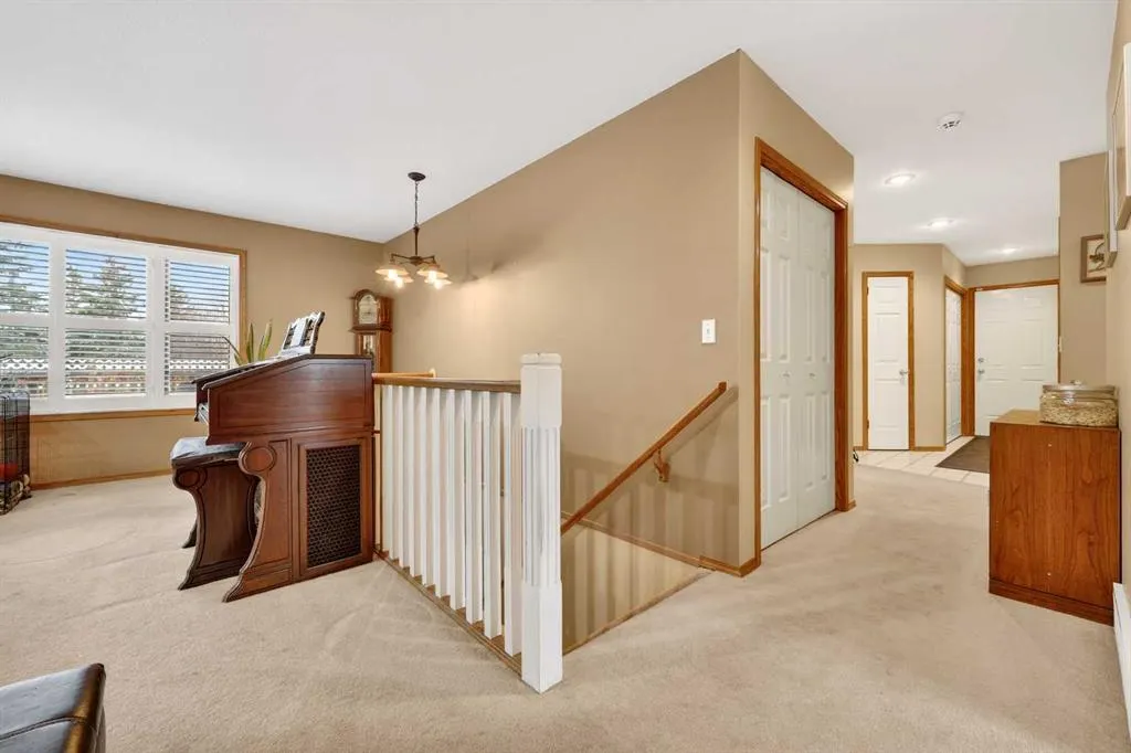 1124 Gleneagles Drive