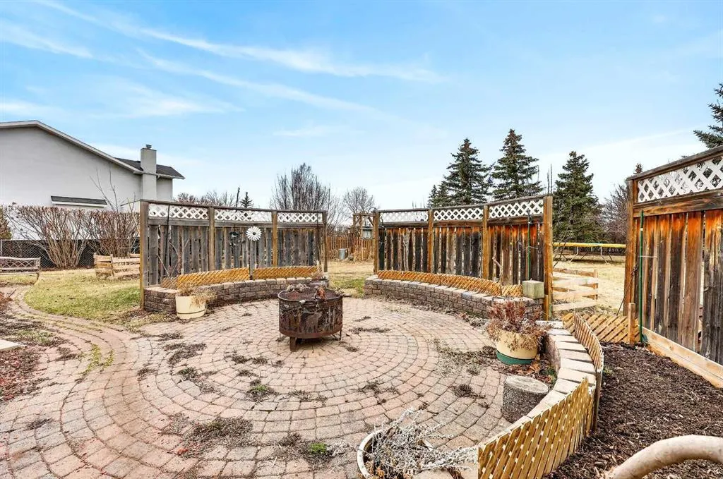 1124 Gleneagles Drive