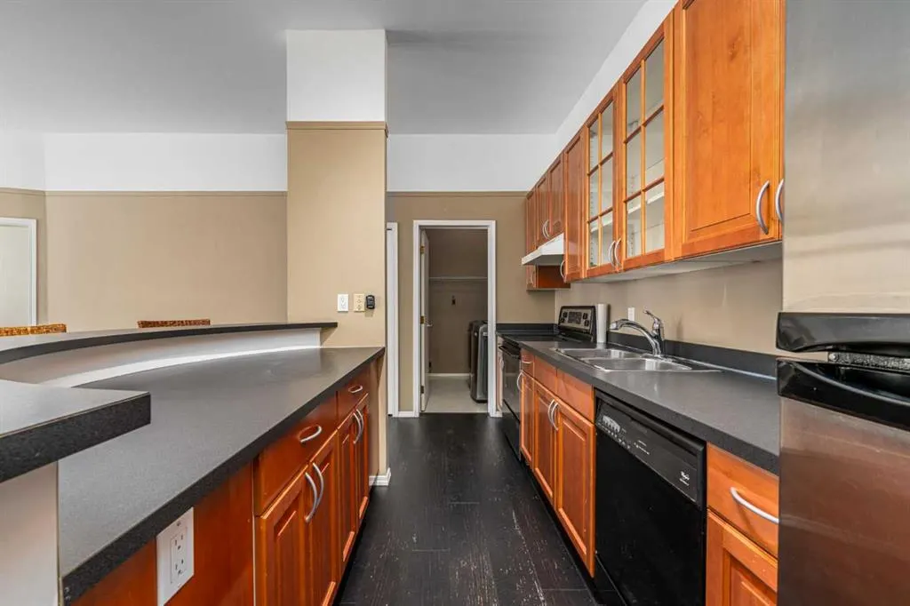 1410 2 Street SW #214