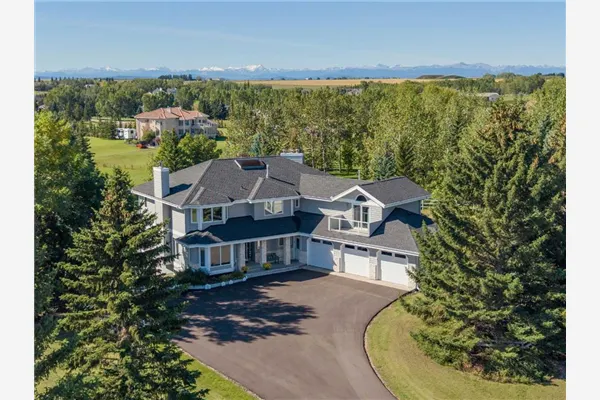 63 Calling Horse Estates