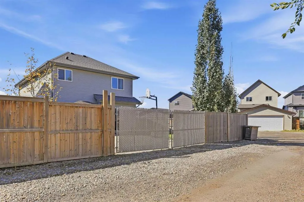 91 Copperpond Terrace SE