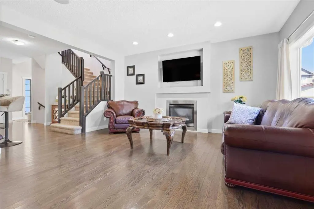 91 Copperpond Terrace SE