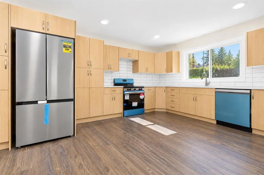 27 Gregson Crescent