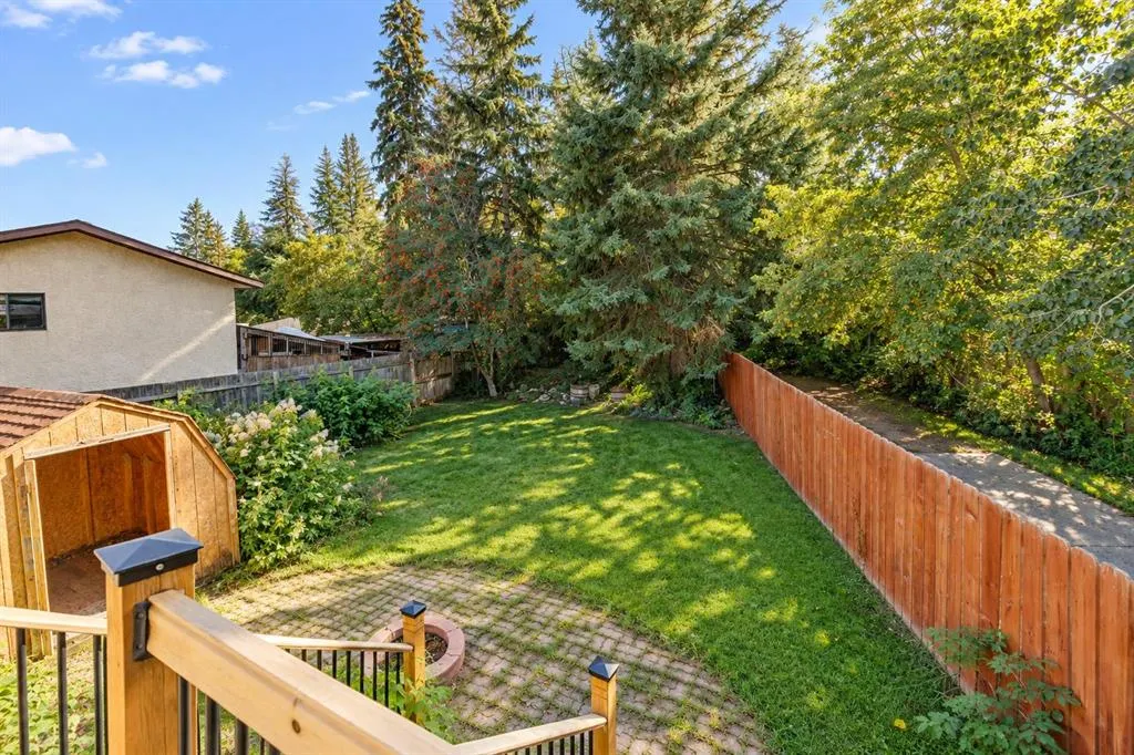 27 Gregson Crescent