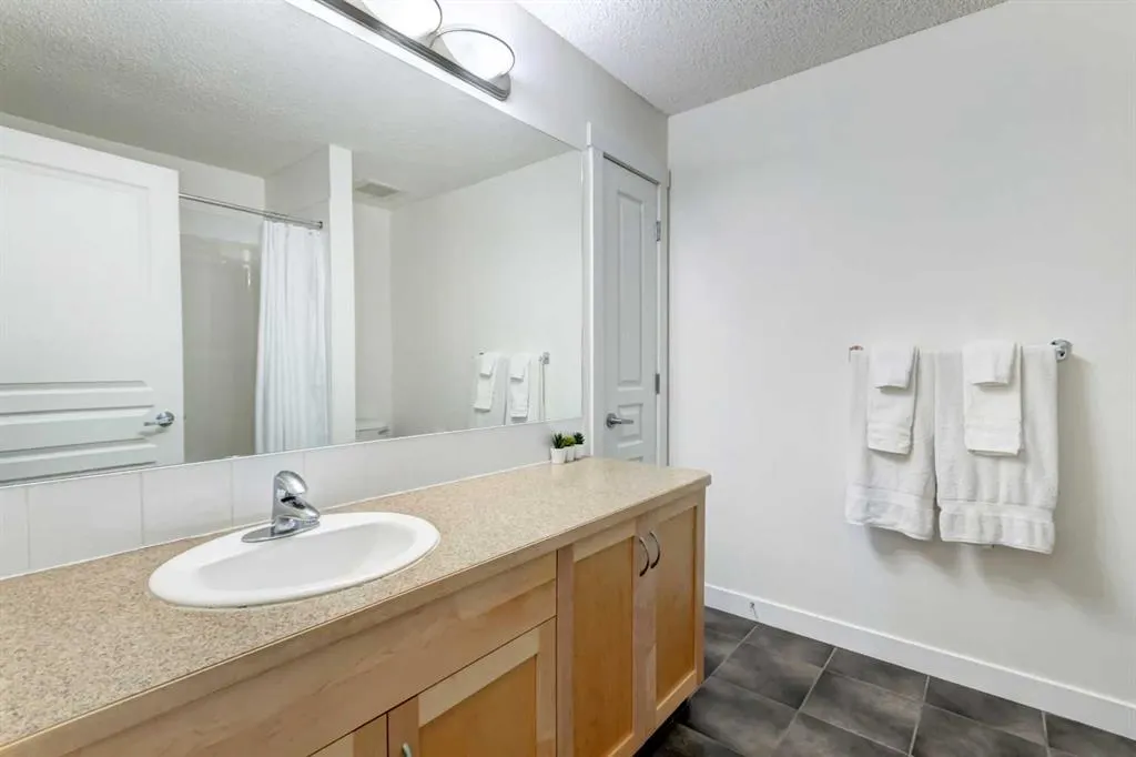 211 Aspen Stone Boulevard SW #1222