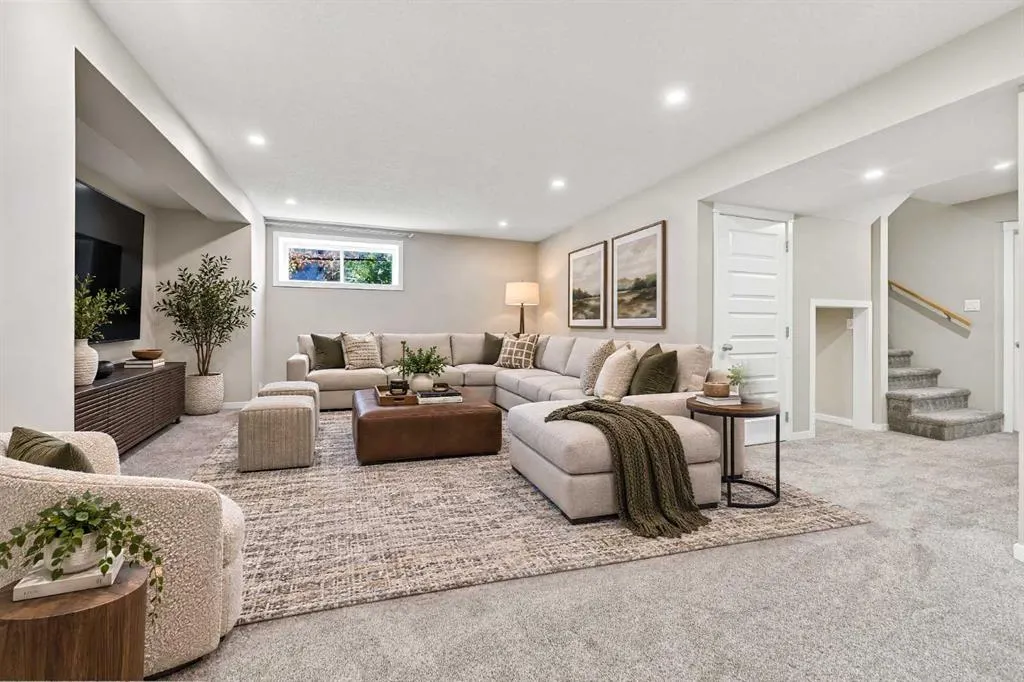 38 Drake Landing Drive