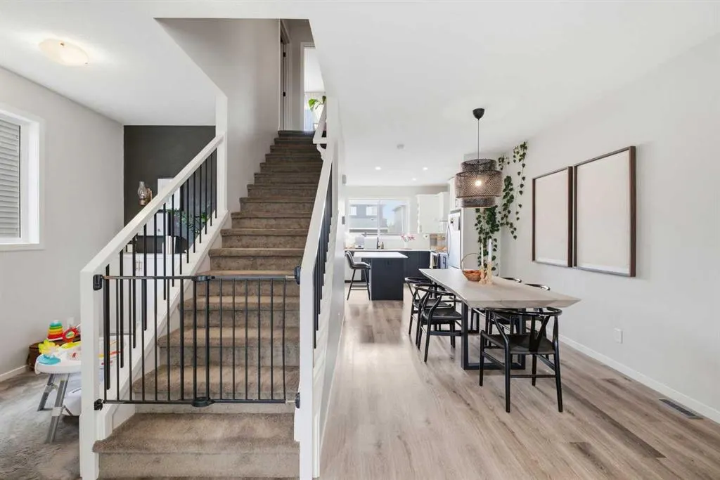 516 West Lakeview Drive