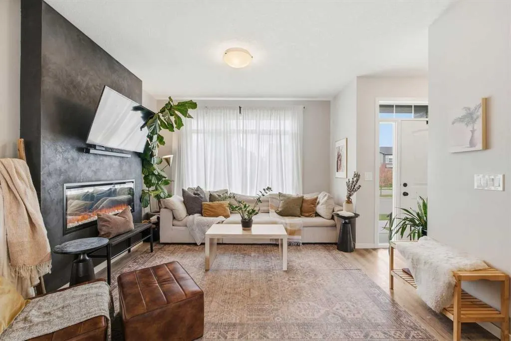 516 West Lakeview Drive